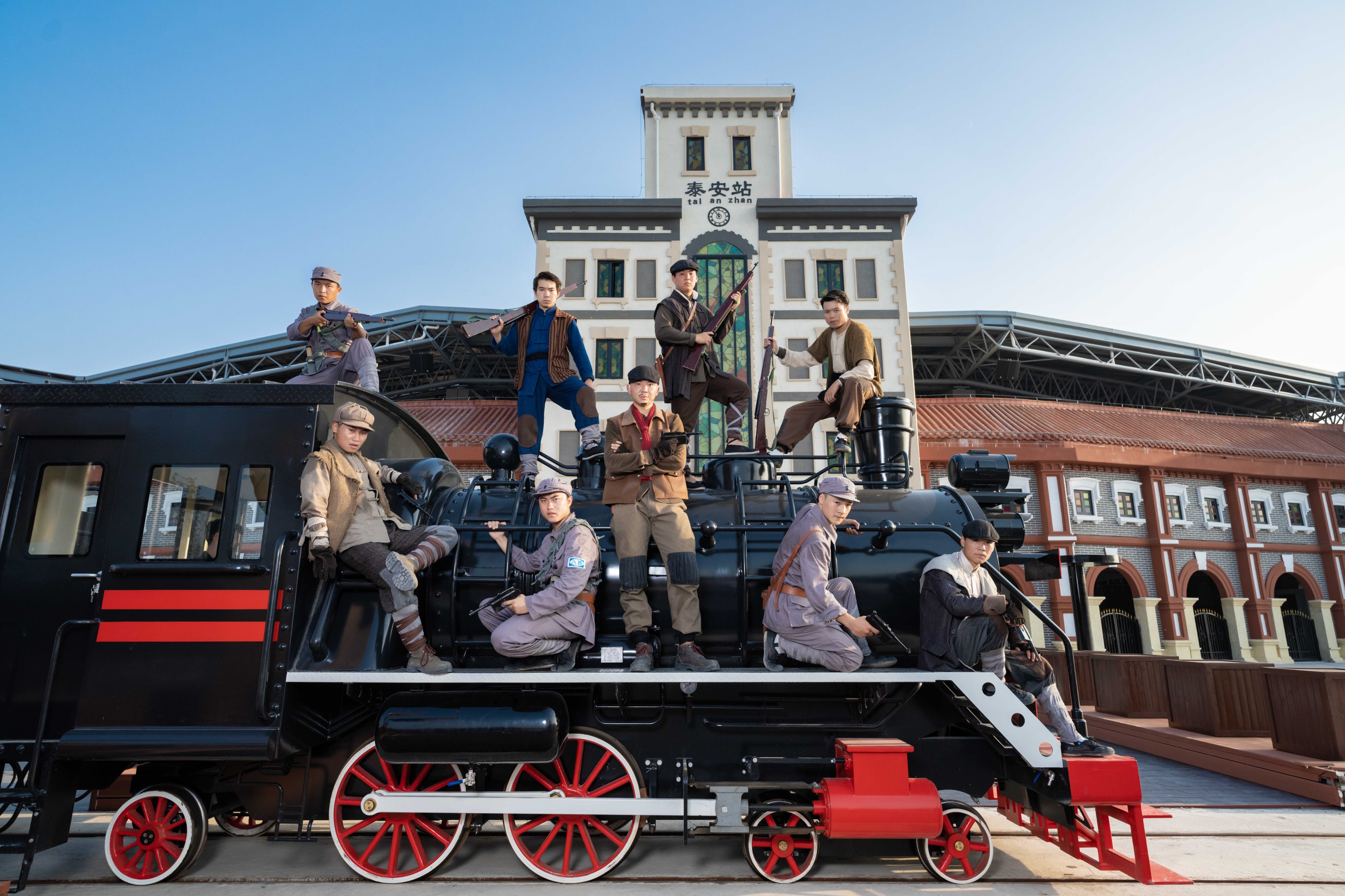 看完電影《鐵道英雄》，還不夠！