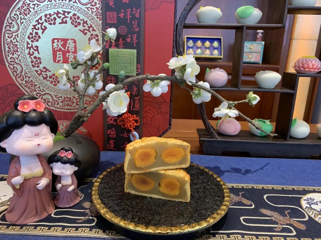 唐樂宮中秋月餅全網(wǎng)預(yù)售，重磅新品貓山王榴蓮冰皮月餅首發(fā)