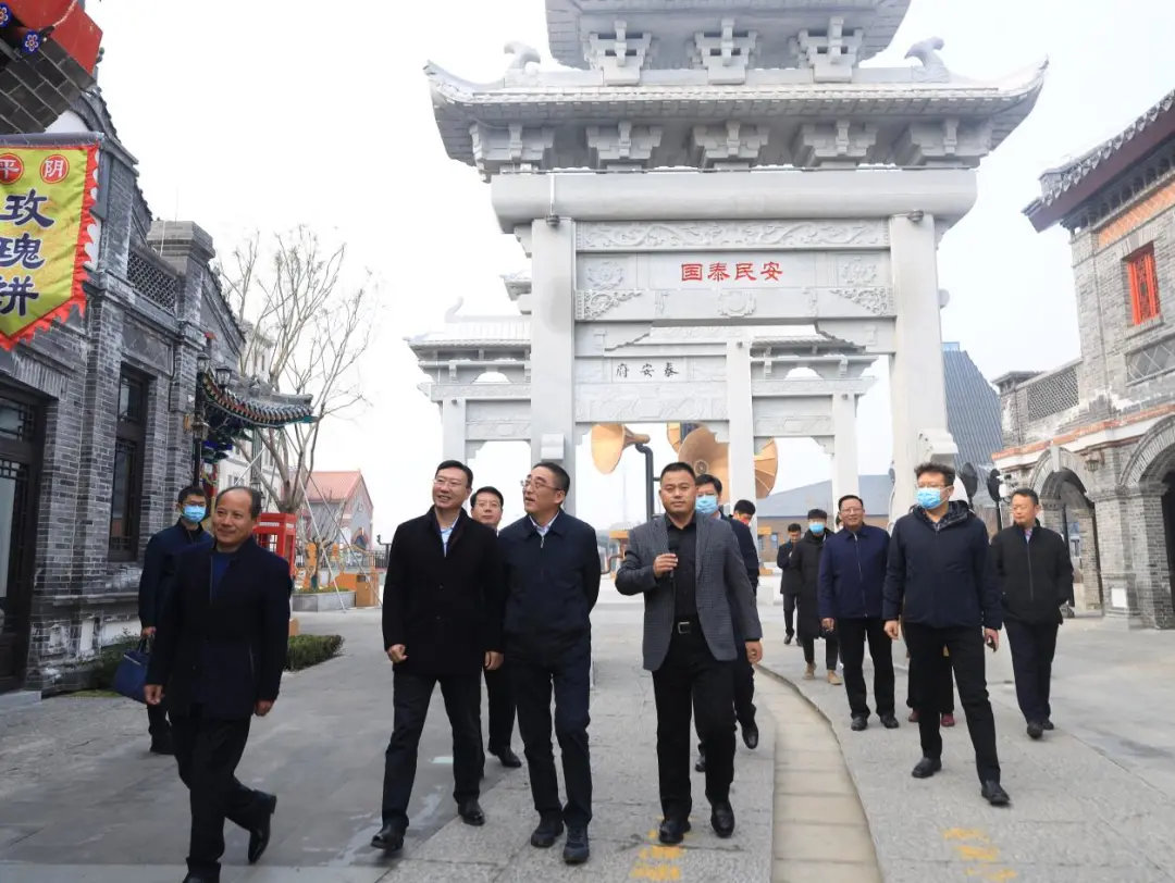 山東省副省長(zhǎng)汲斌昌一行前來泰山秀城調(diào)研指導(dǎo)工作(圖2)